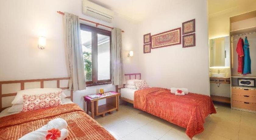 Al-Isha Dharamshala Hotel Kuta Lombok Kültér fotó