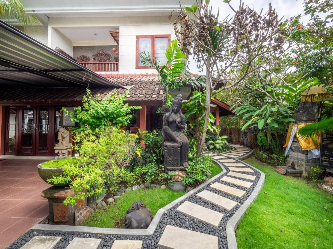 Al-Isha Dharamshala Hotel Kuta Lombok Kültér fotó